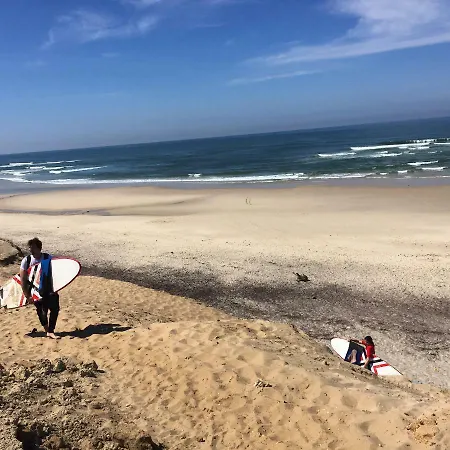 Hostel Forest Surf Camp